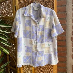 Leslie Fay Lavender and White Patterned Women’s Blouse Patchwork Size 8 Like New